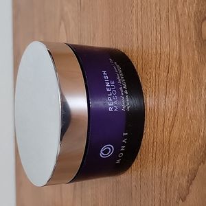 Monat Replenish Masque